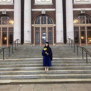 Meet your Posher, Miriam